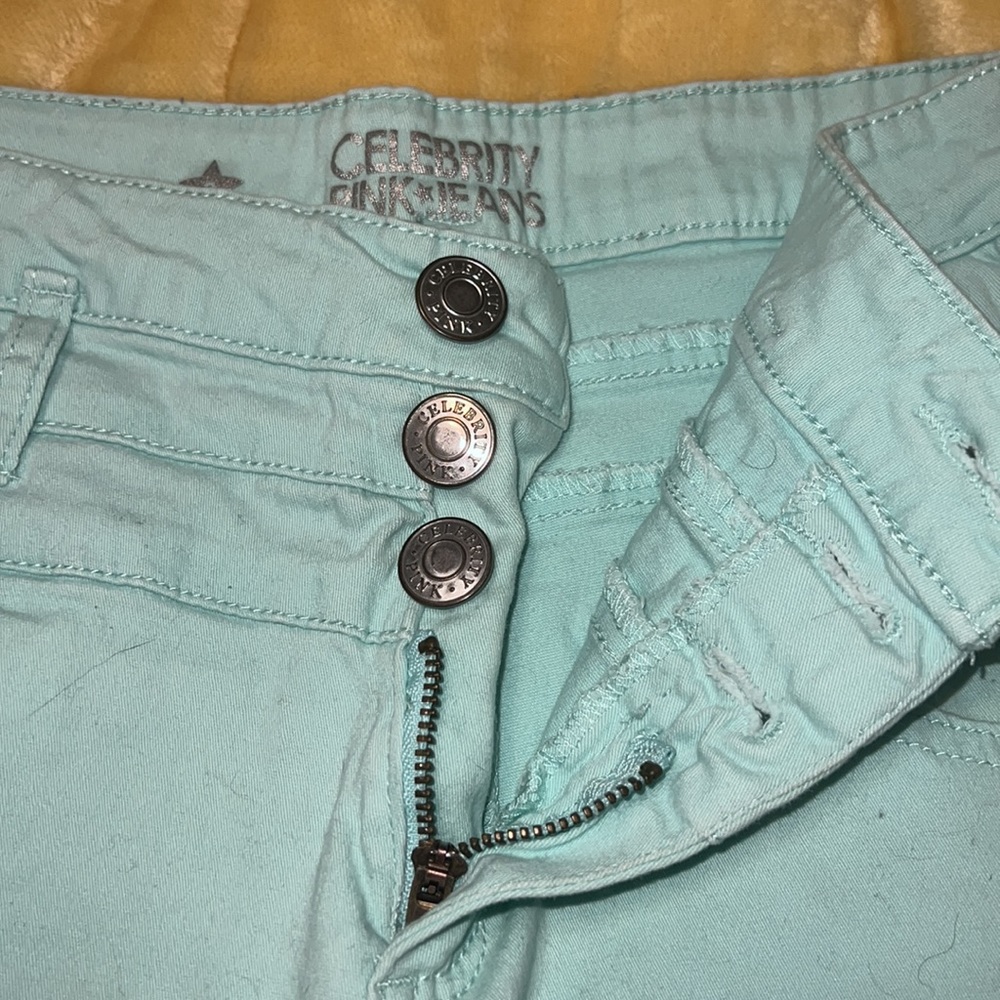 Shorts - Picture 2 of 4